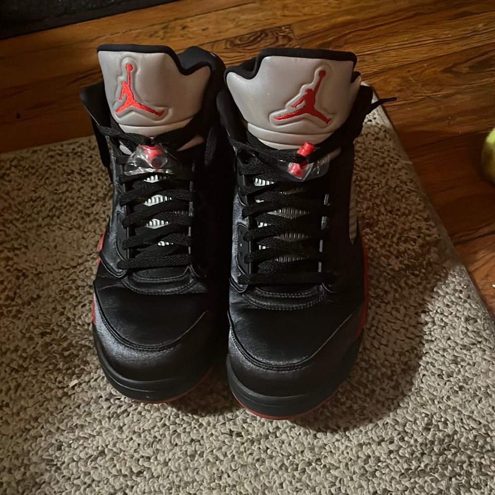 Jordan 5 “Satin Bred”